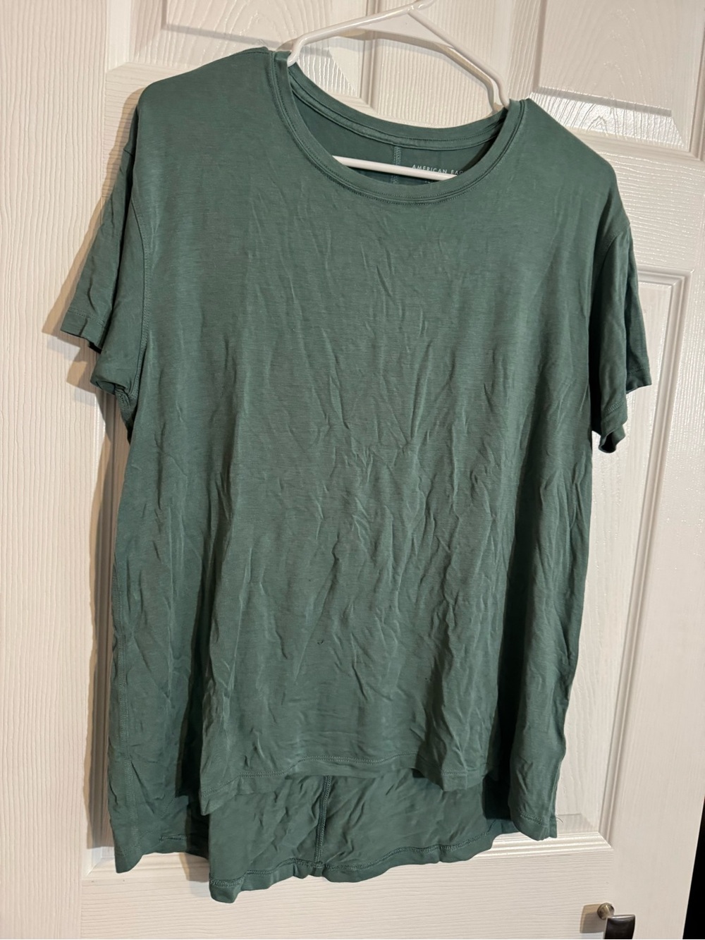 American Eagle Outfitters Short Sleeve Crew Tee in Moss Green